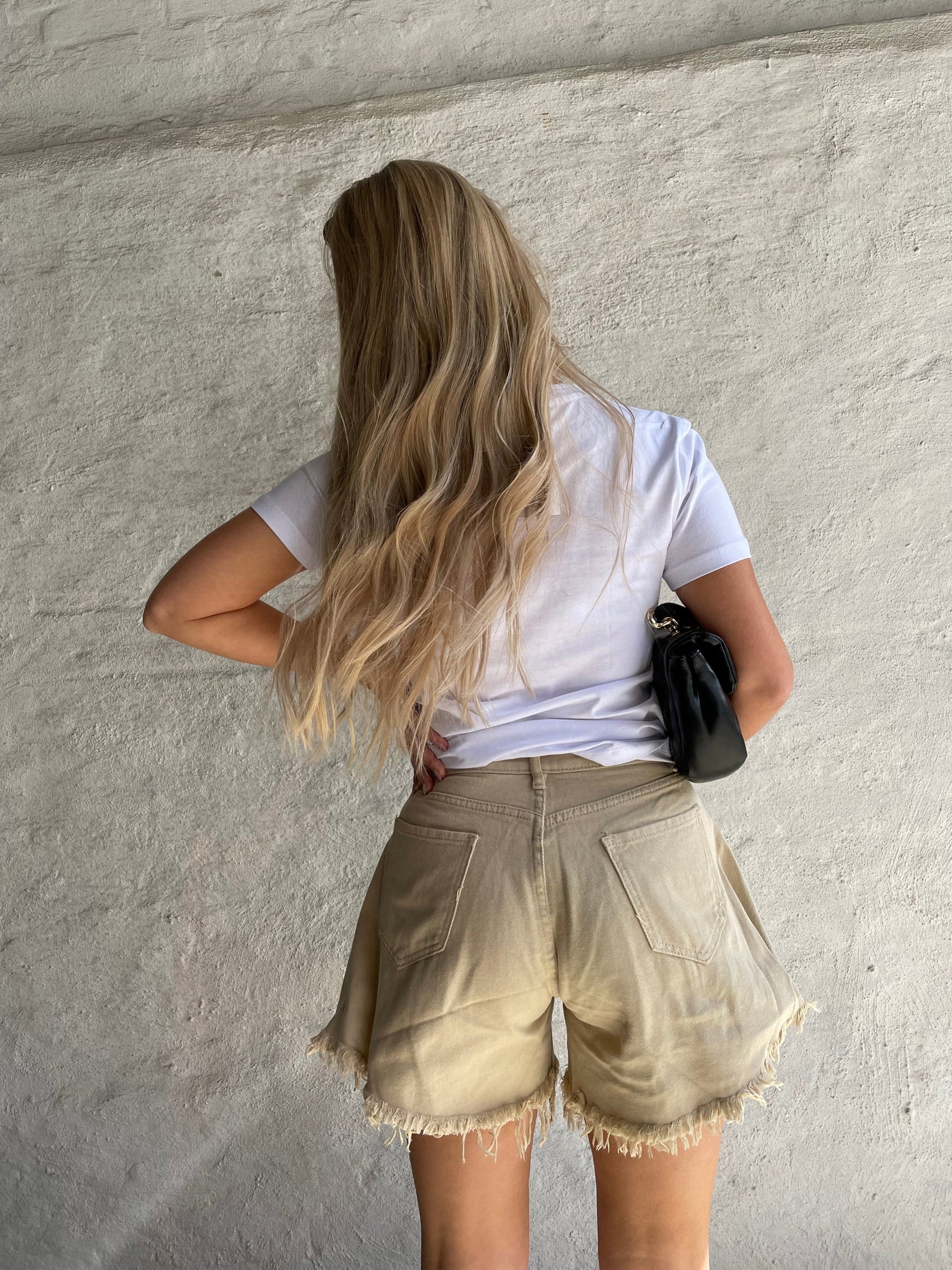 Annabelle shorts i beige set bagfra